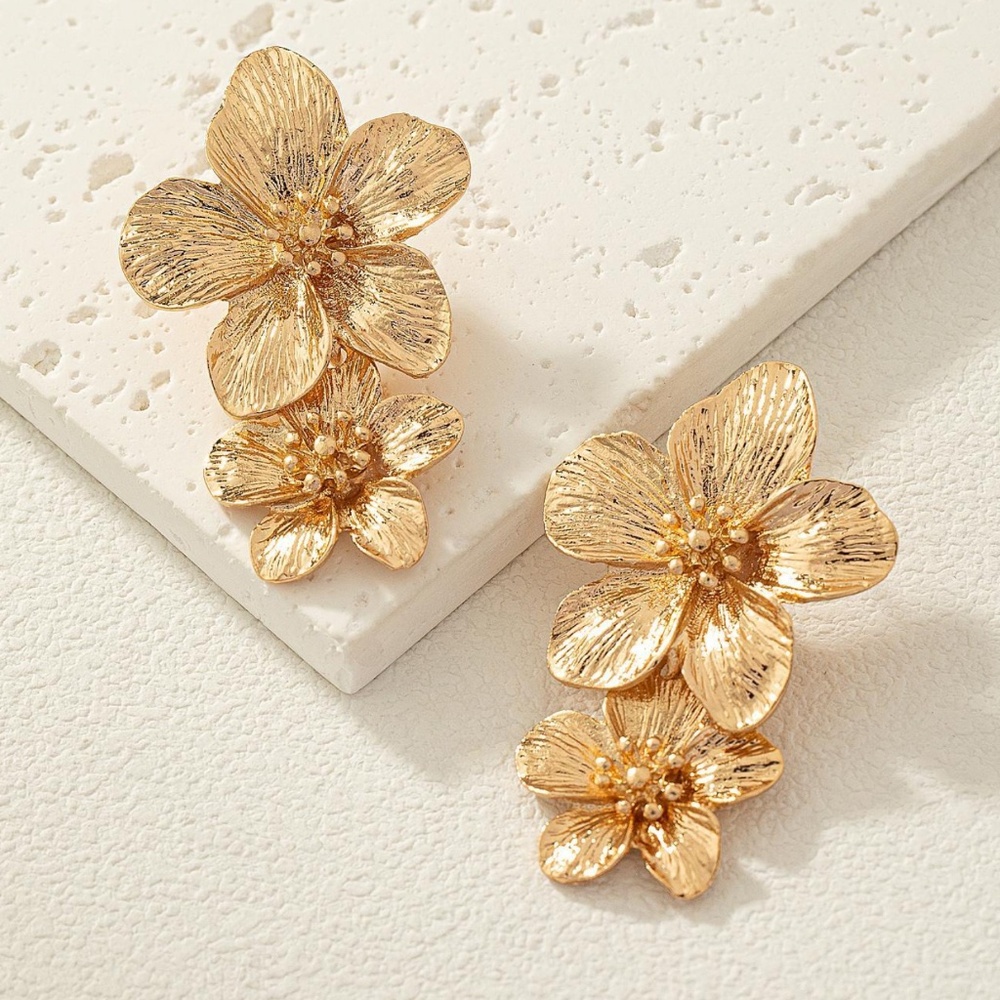 Boho Gold Tone Stainless Steel Flower Drop Statement Earrings - Picture 4 of 4